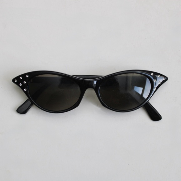 Vintage 1950's Women's Black Rhinestone Cat Eye Sunglasses - Picture 3 of 5